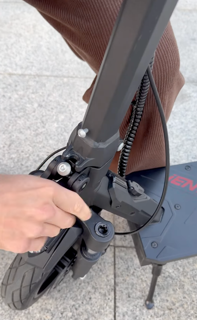 Strong Folding Mechanism - iENYRID S3