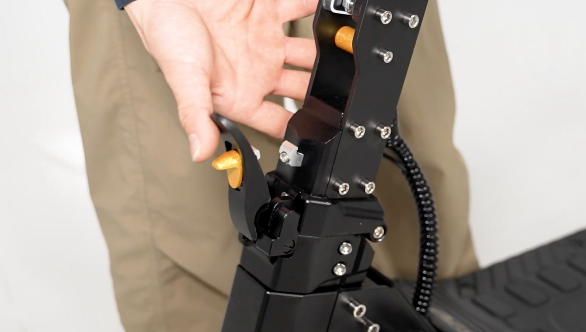 Strong Folding Mechanism - iENYRID ES70