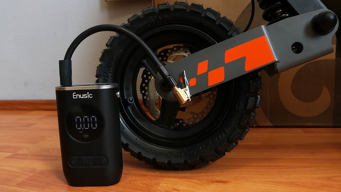 Kukirin G2 Tyre Being Inflated